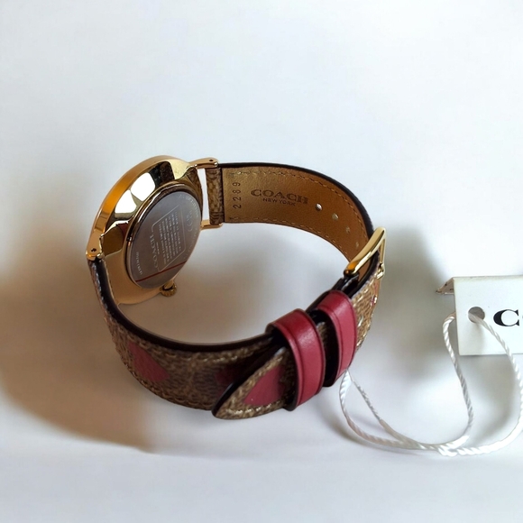 Coach Perry Brown Signature Canvas & Red Heart Watch NWT - Picture 7 of 14